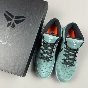 Kobe Bryant “Girl Dad” Protro 4